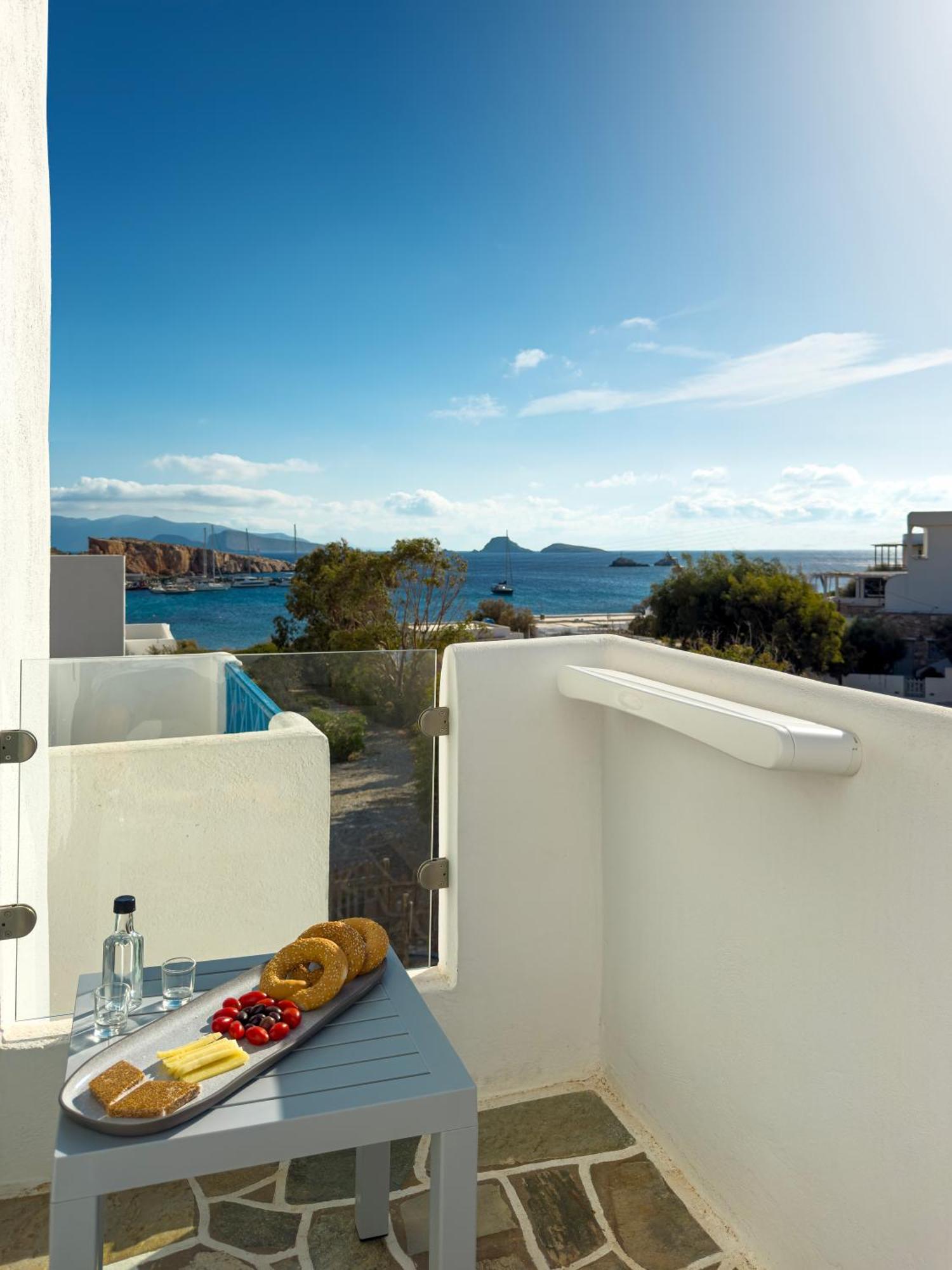 Aneton Residences Folegandros Каравостаси Екстериор снимка