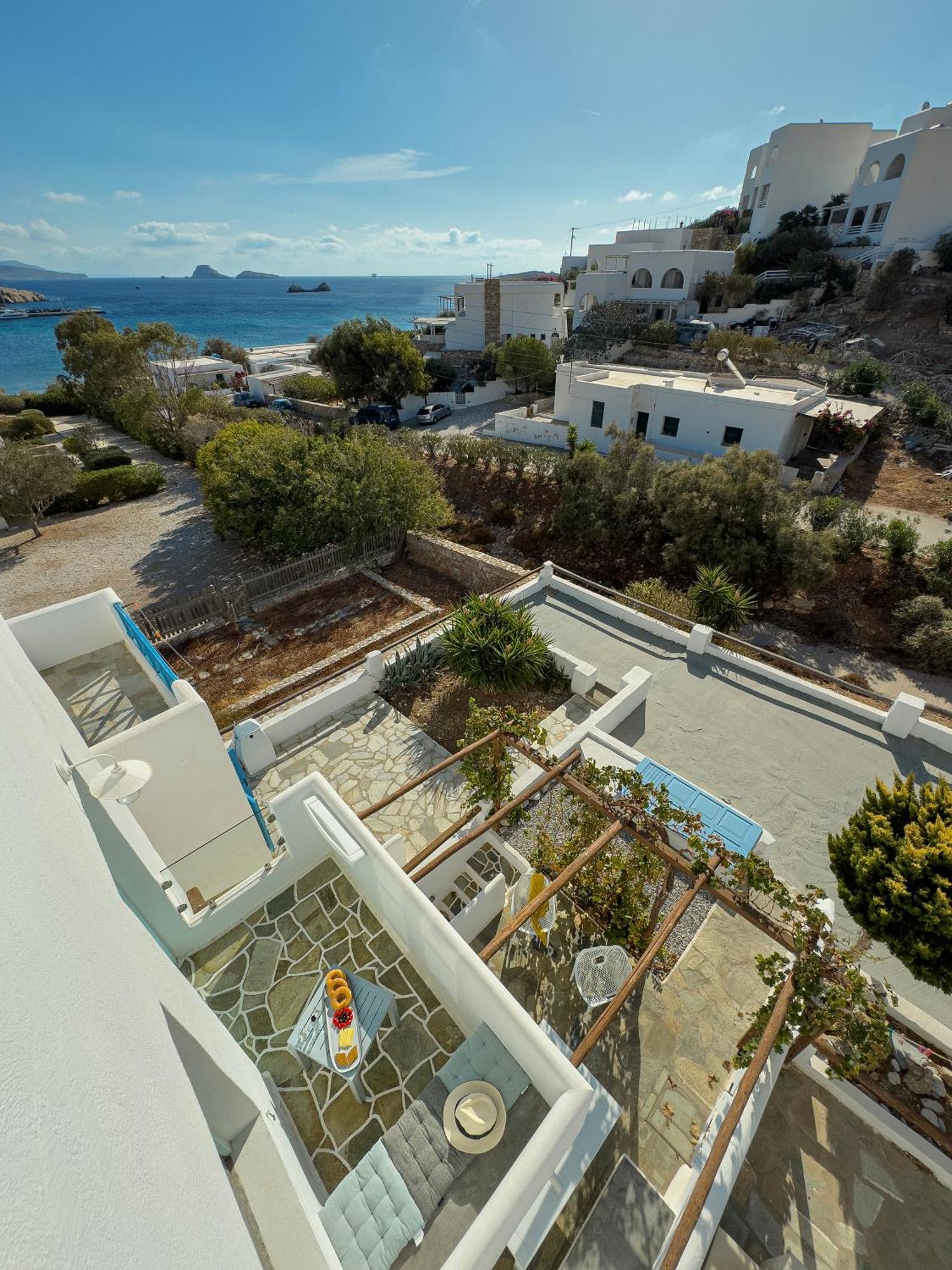 Aneton Residences Folegandros Каравостаси Екстериор снимка